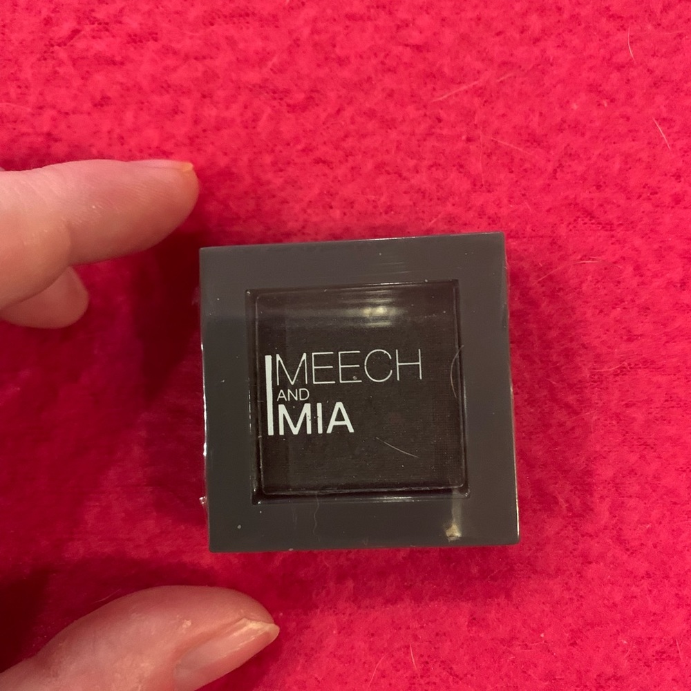 Eyeshadow